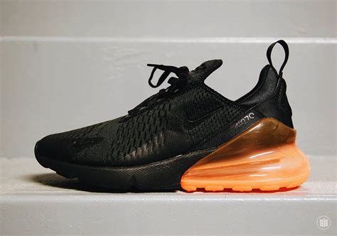 Nike Air Max 270 heel